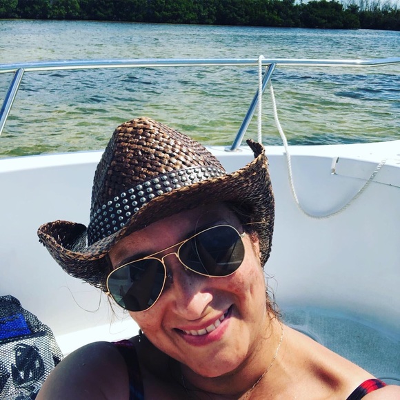 Hi gorgeous! Sweet to meet you! - Picture 5 of 7